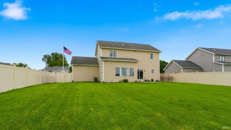 232 W Bay Bridge Court Columbia City IN 46725