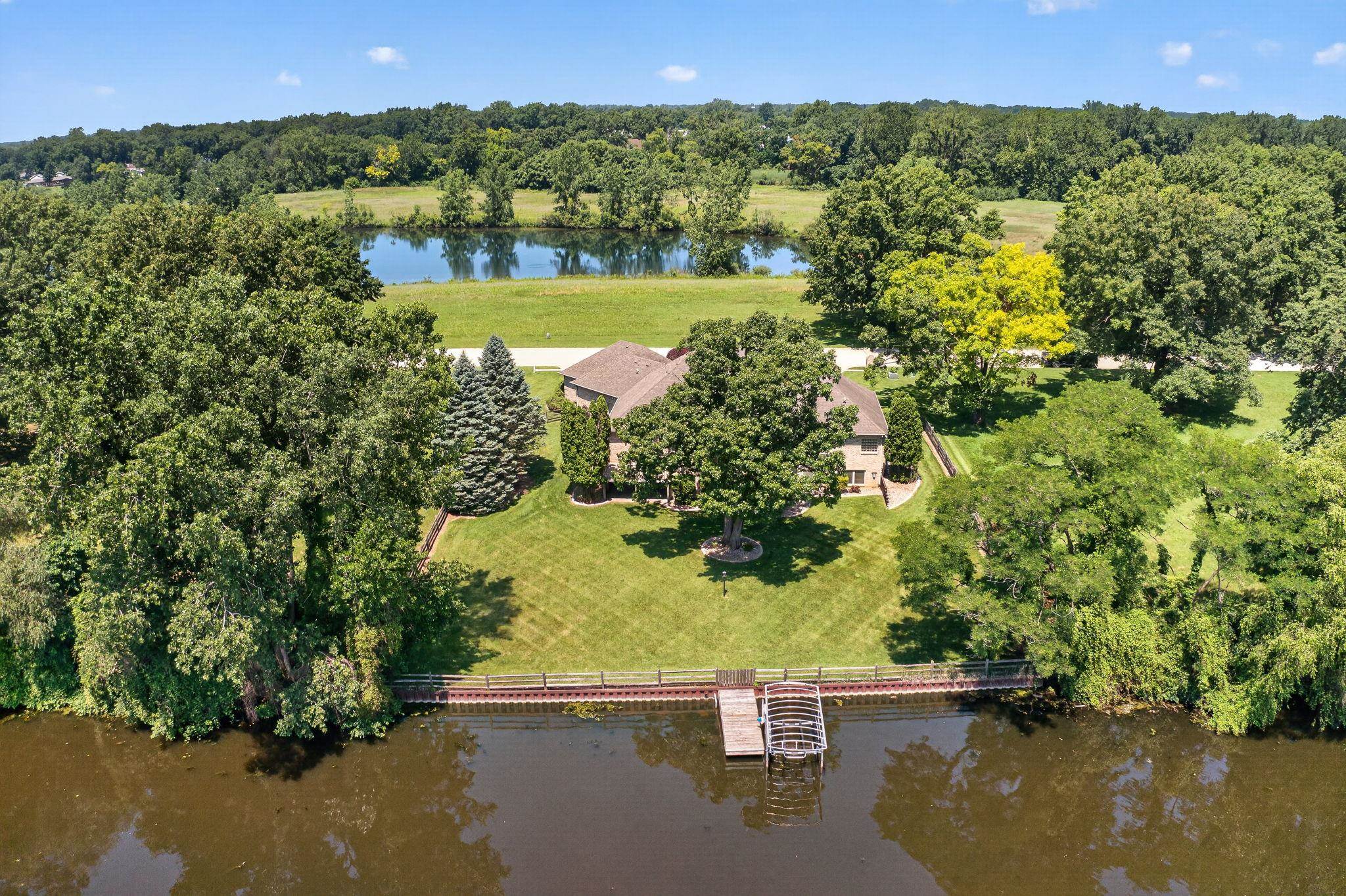 7 Quail Island Drive Elkhart IN 46514