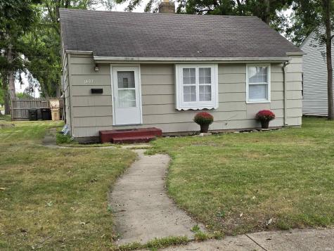 1403 E Sorin Street South Bend IN 46617