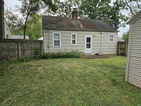 1403 E Sorin Street South Bend IN 46617