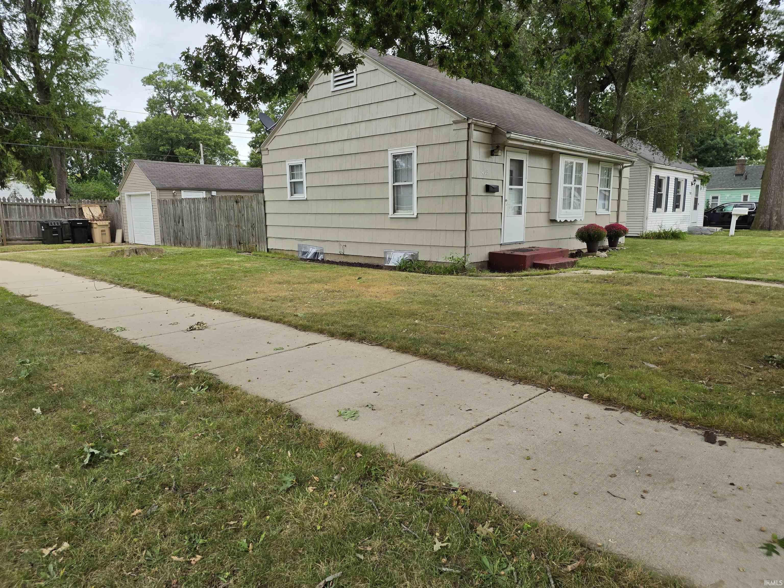 1403 E Sorin Street South Bend IN 46617