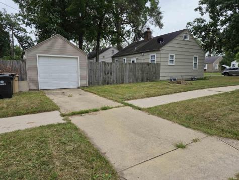 1403 E Sorin Street South Bend IN 46617