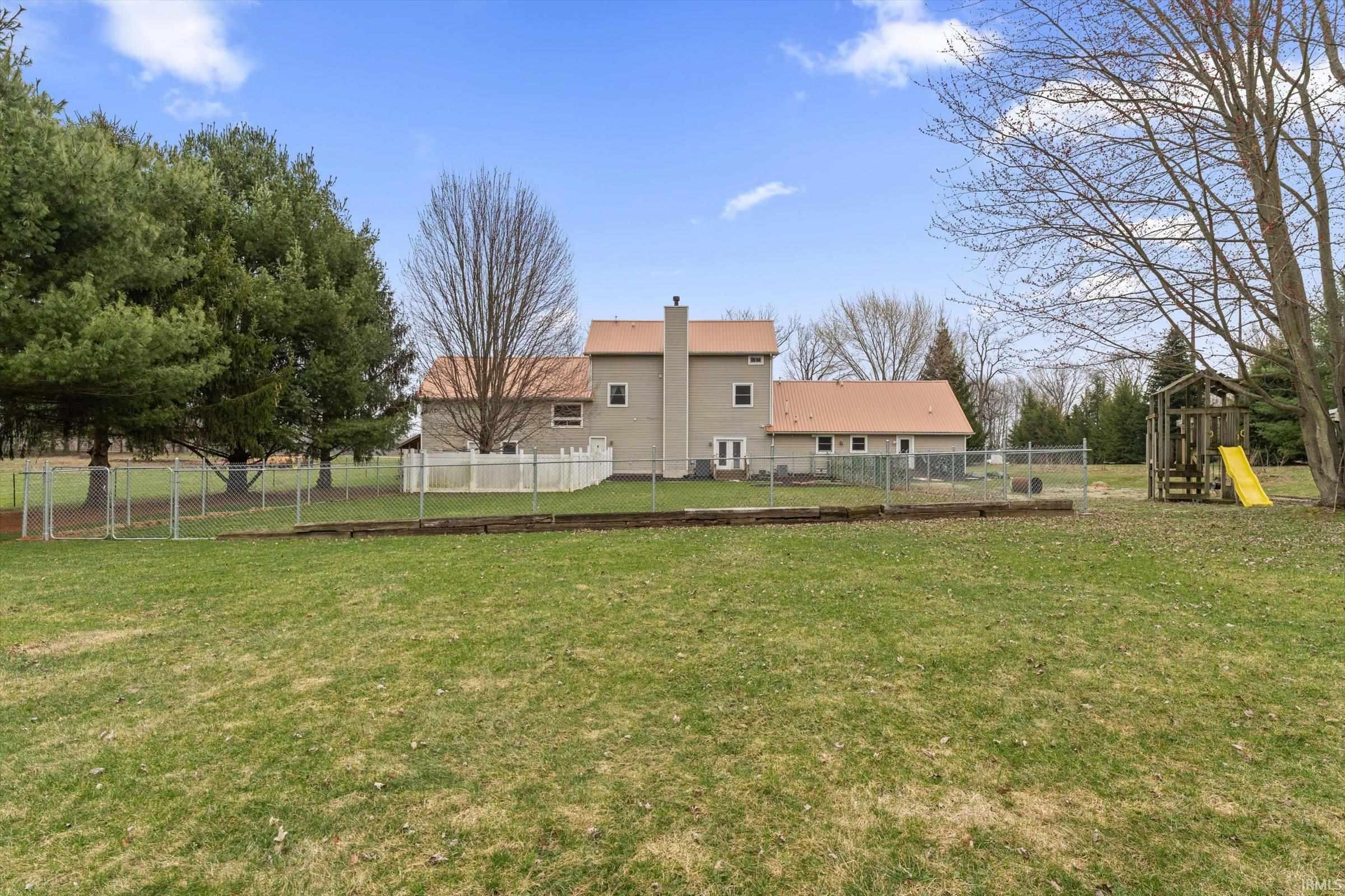 7692 N Emery Road Rolling Prairie IN 46371