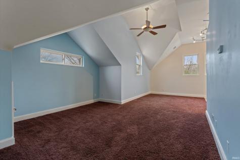 7692 N Emery Road Rolling Prairie IN 46371