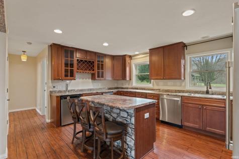 7692 N Emery Road Rolling Prairie IN 46371