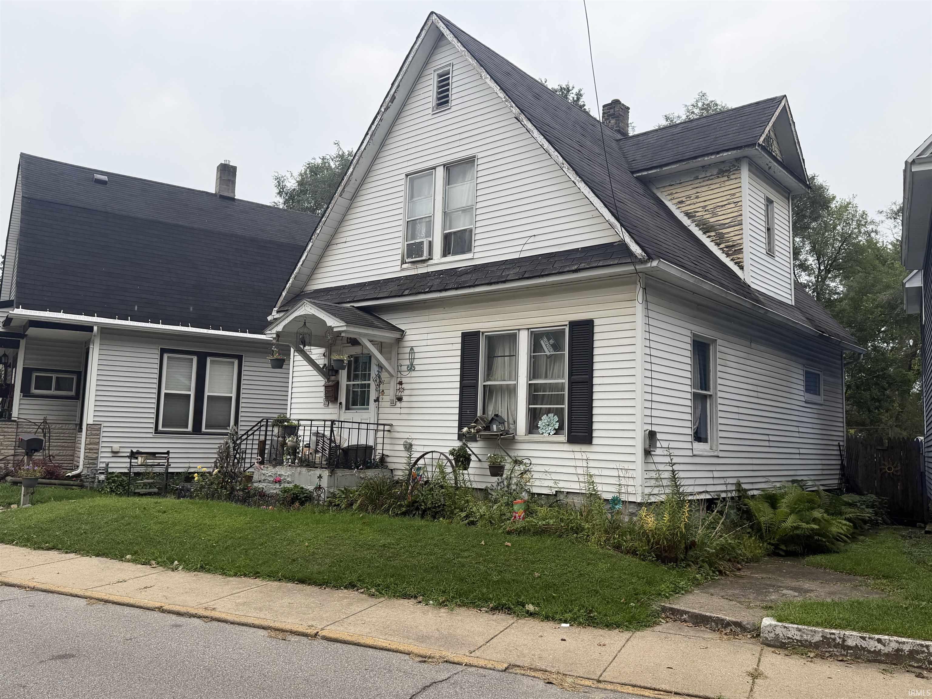 313 S Shore Avenue Elkhart IN 46516