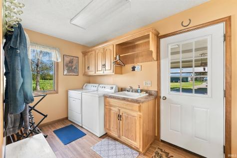 4116 S 350 W Road Hartford City IN 47348