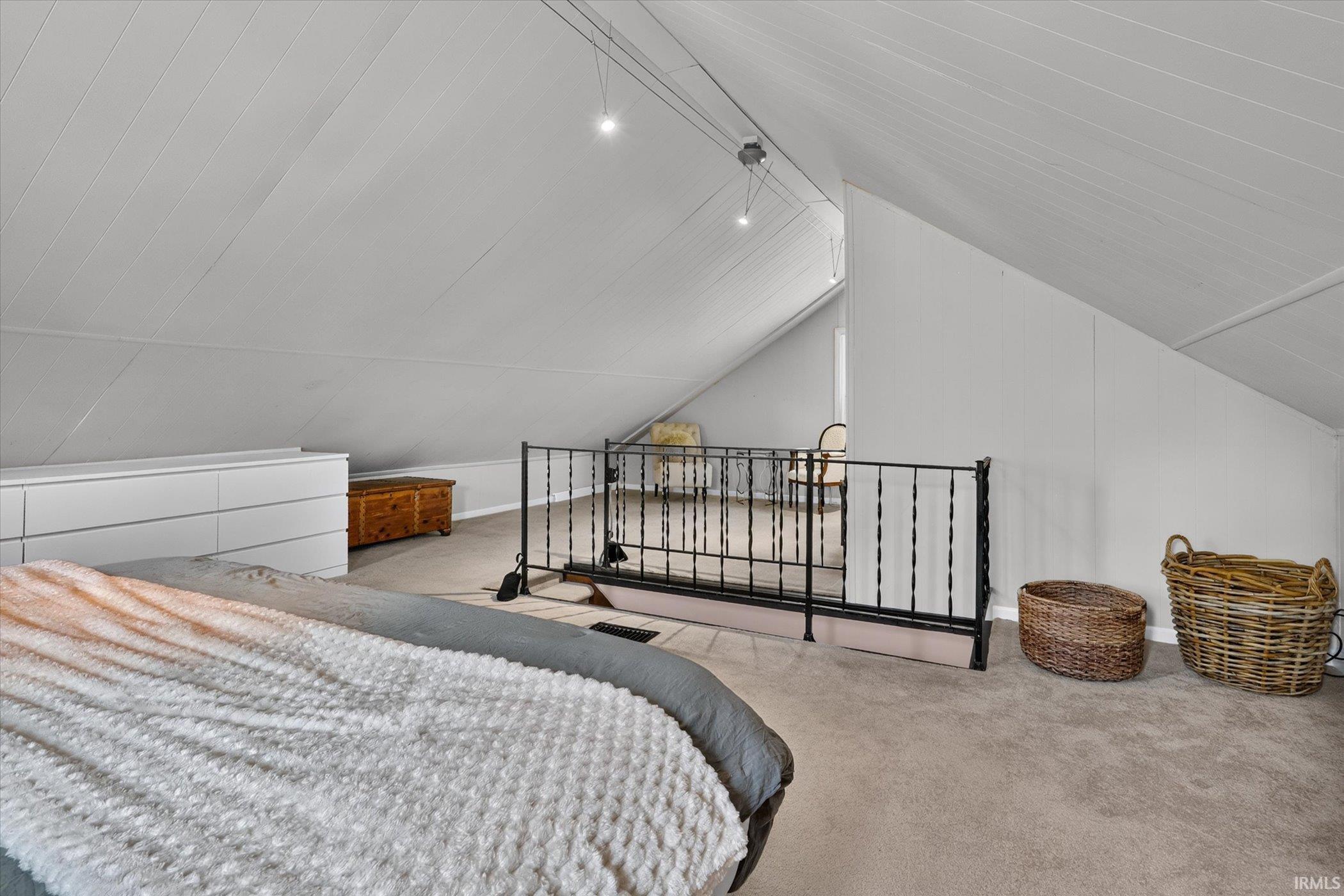1727 Sunnymede Avenue South Bend IN 46615