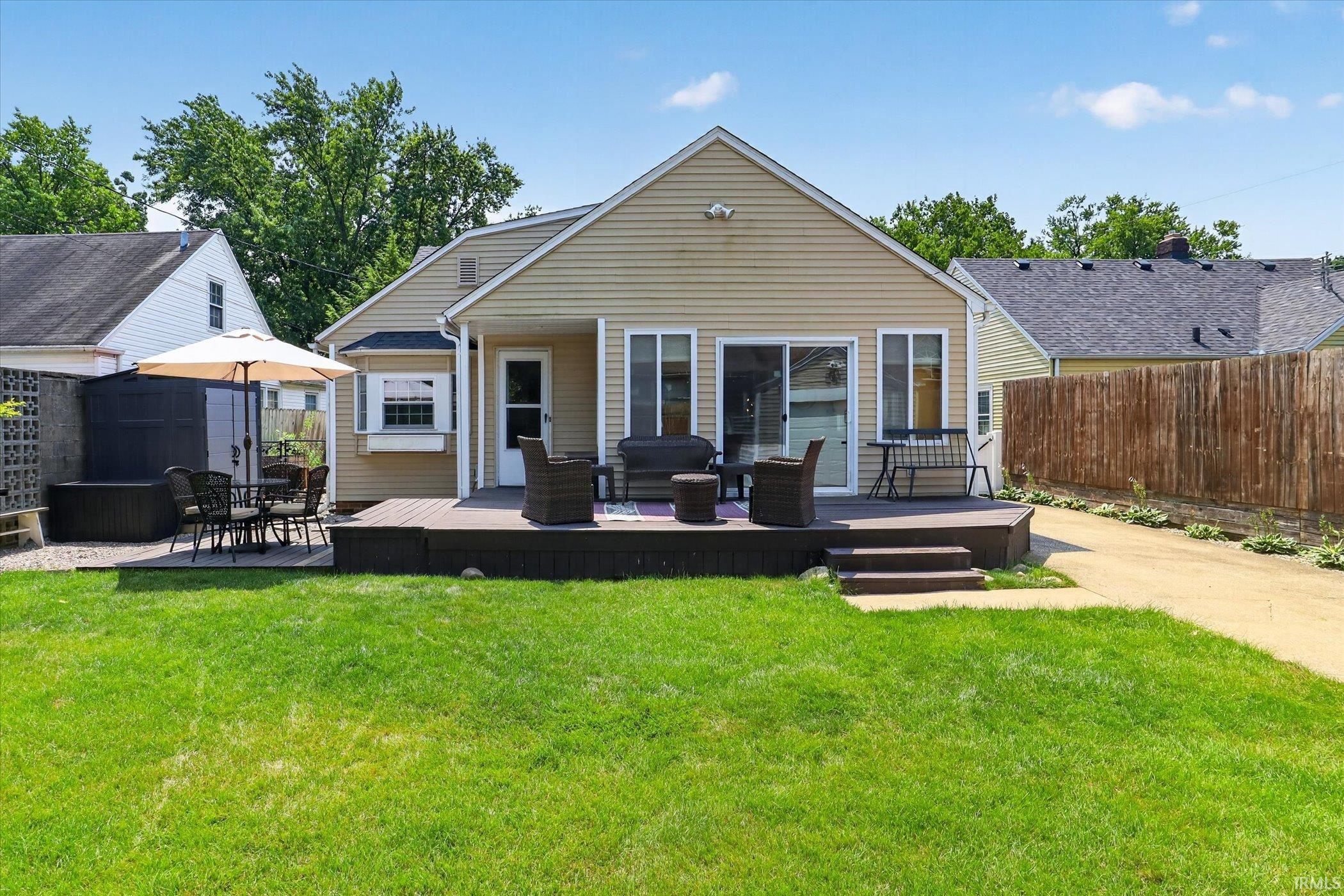 1727 Sunnymede Avenue South Bend IN 46615