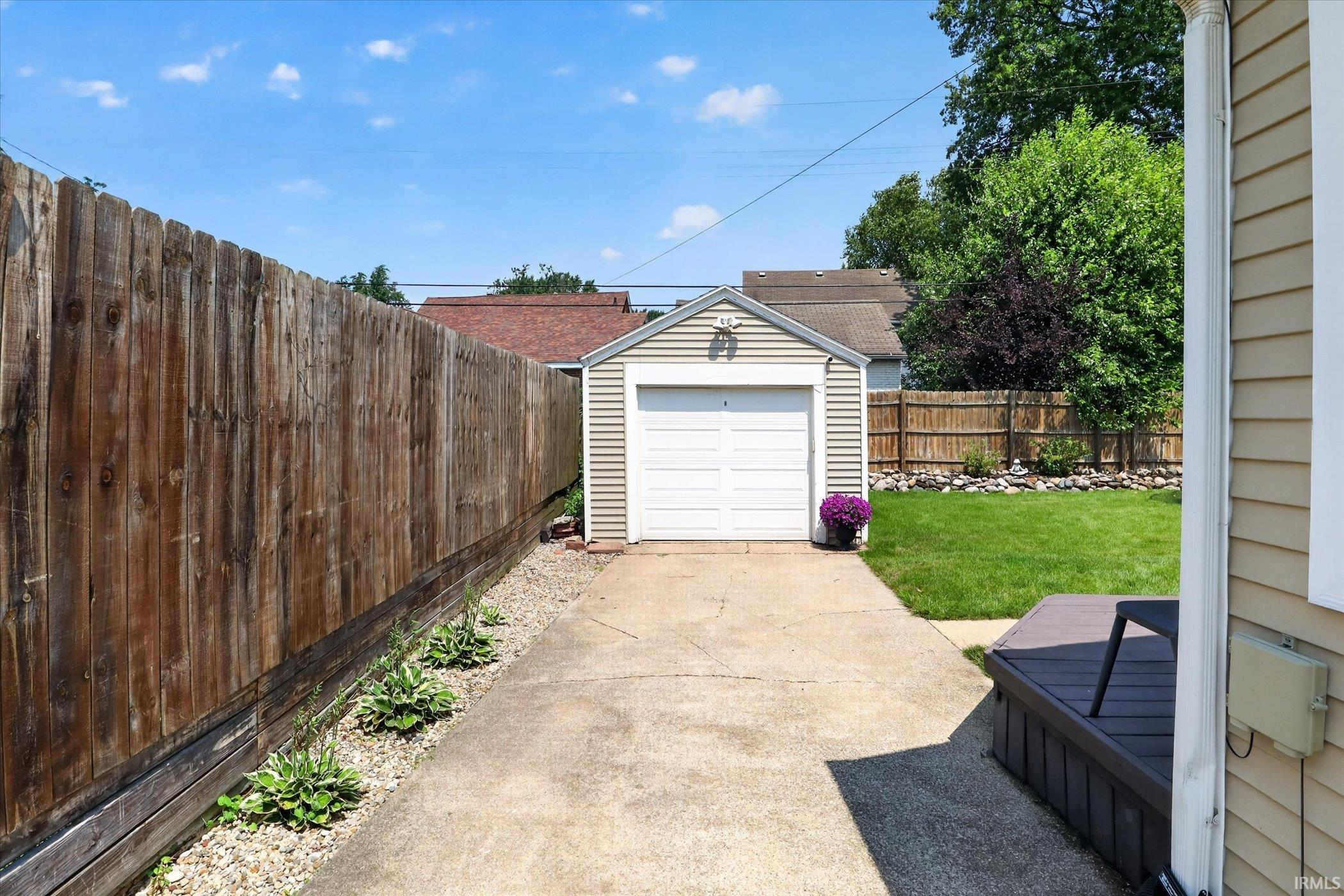 1727 Sunnymede Avenue South Bend IN 46615