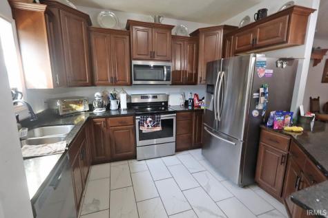 1332 Breezy Creek Drive Evansville IN 47720