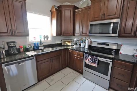 1332 Breezy Creek Drive Evansville IN 47720