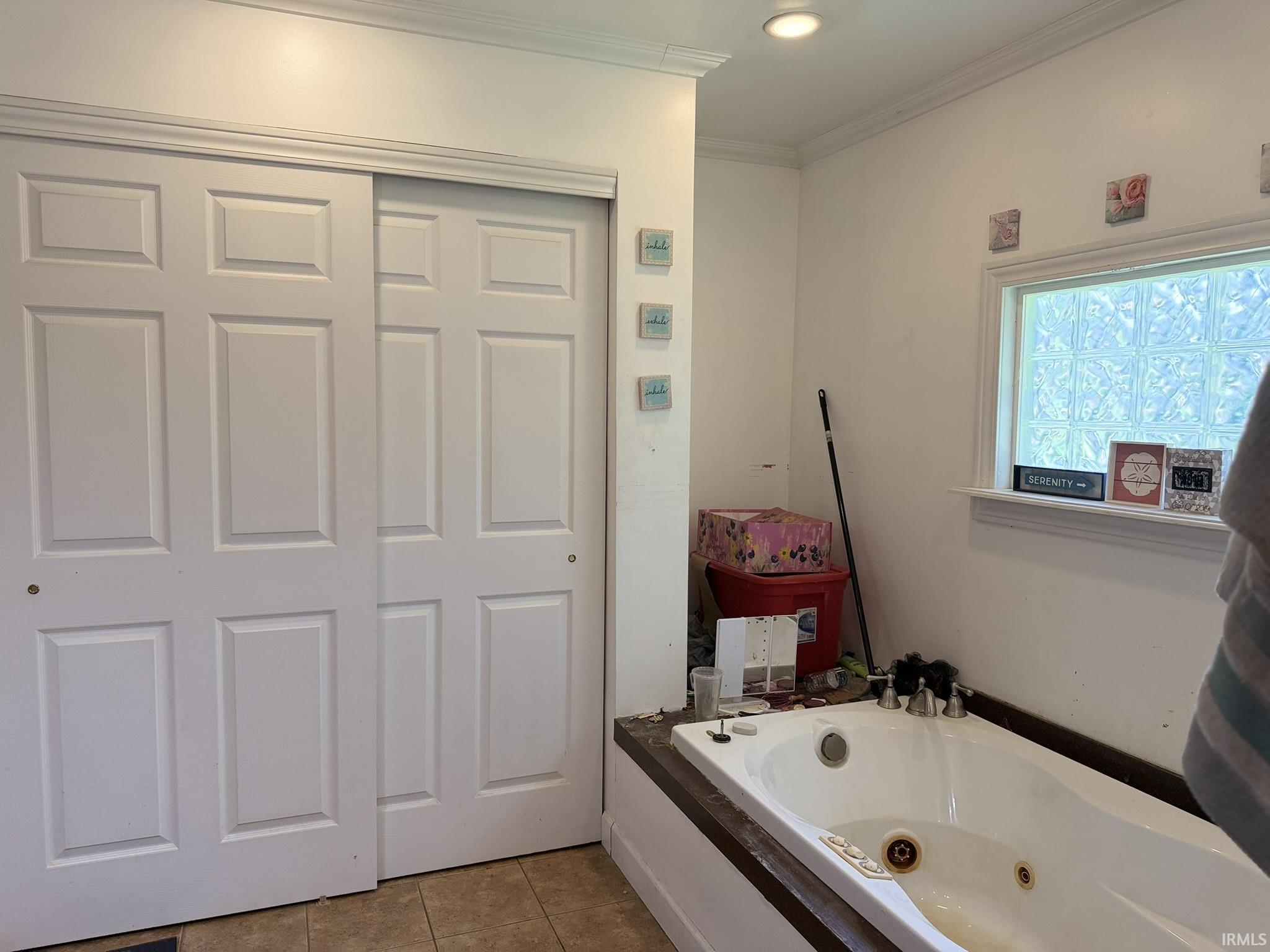 2006 E Wade Road Warsaw IN 46580