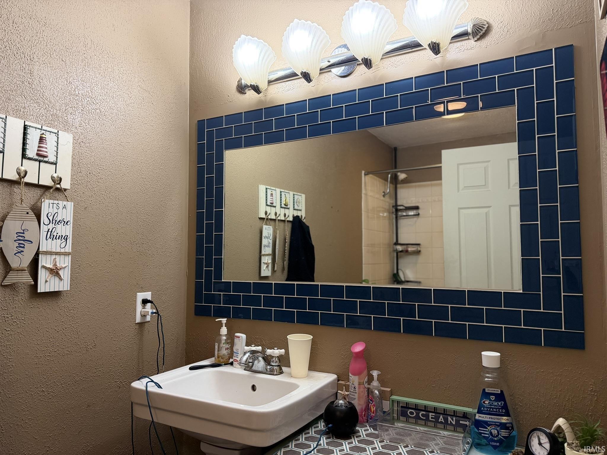 2006 E Wade Road Warsaw IN 46580