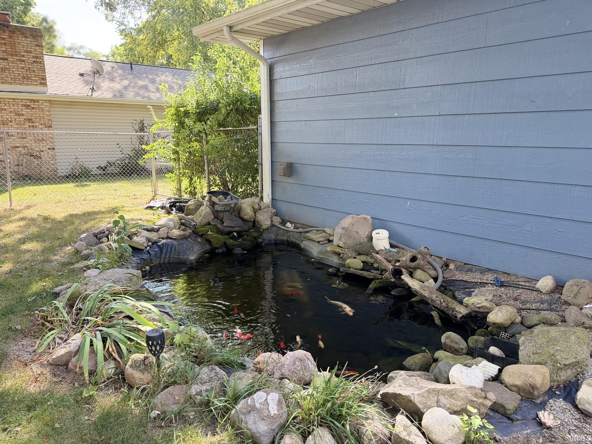 2006 E Wade Road Warsaw IN 46580