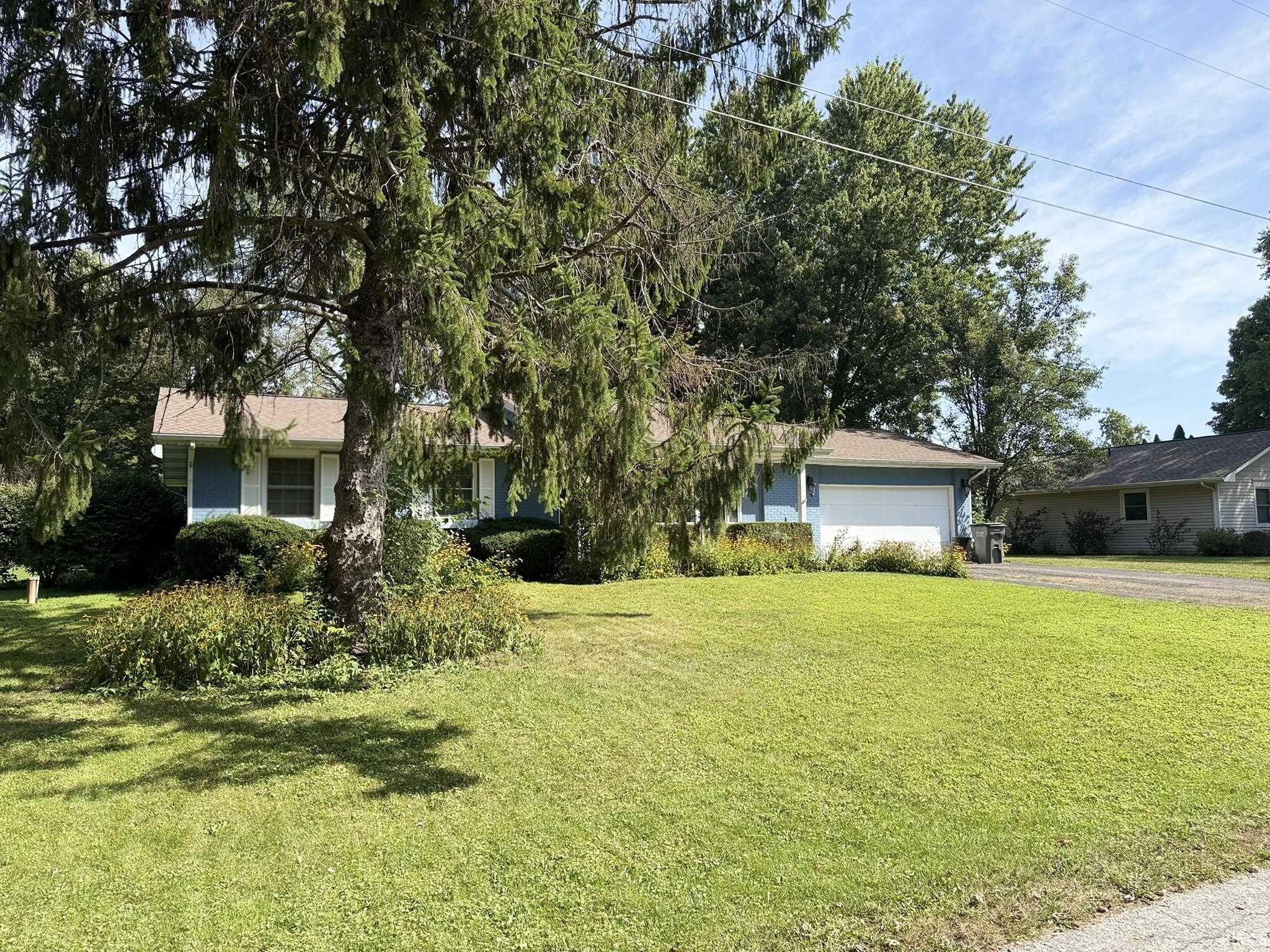 2006 E Wade Road Warsaw IN 46580