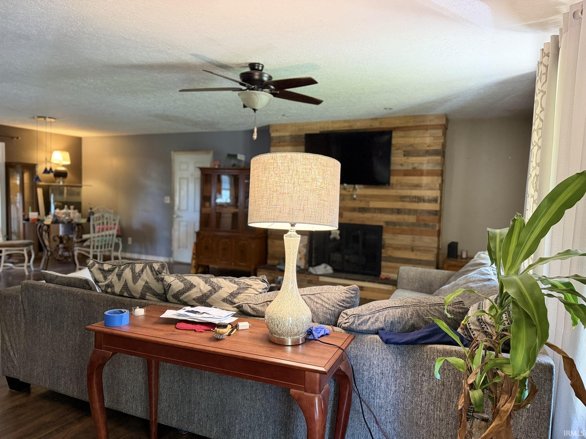 2006 E Wade Road Warsaw IN 46580