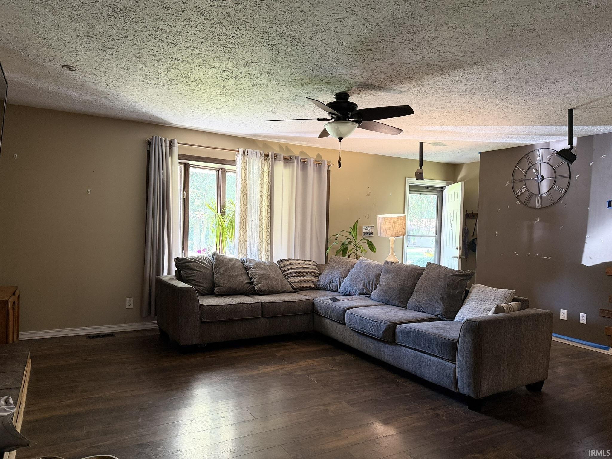 2006 E Wade Road Warsaw IN 46580