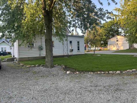 105 W Commerce Street Macy IN 46951