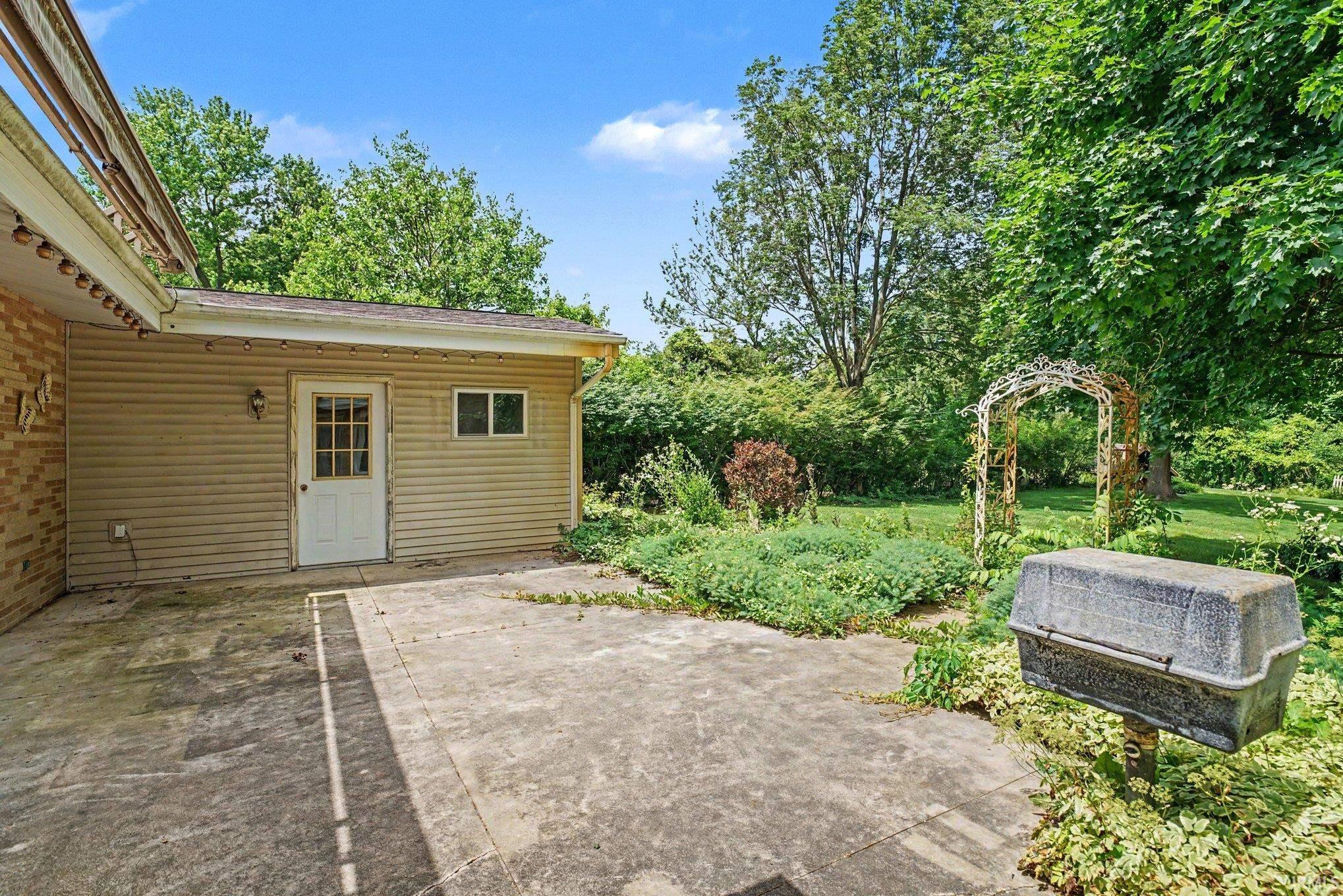 23363 Circle Lane Elkhart IN 46514