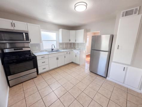 319 E Chippewa Avenue South Bend IN 46614