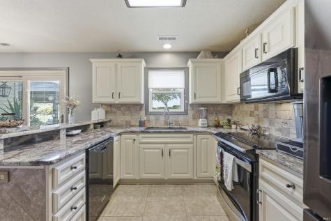 1662 E Brookside Trail Columbia City IN 46725