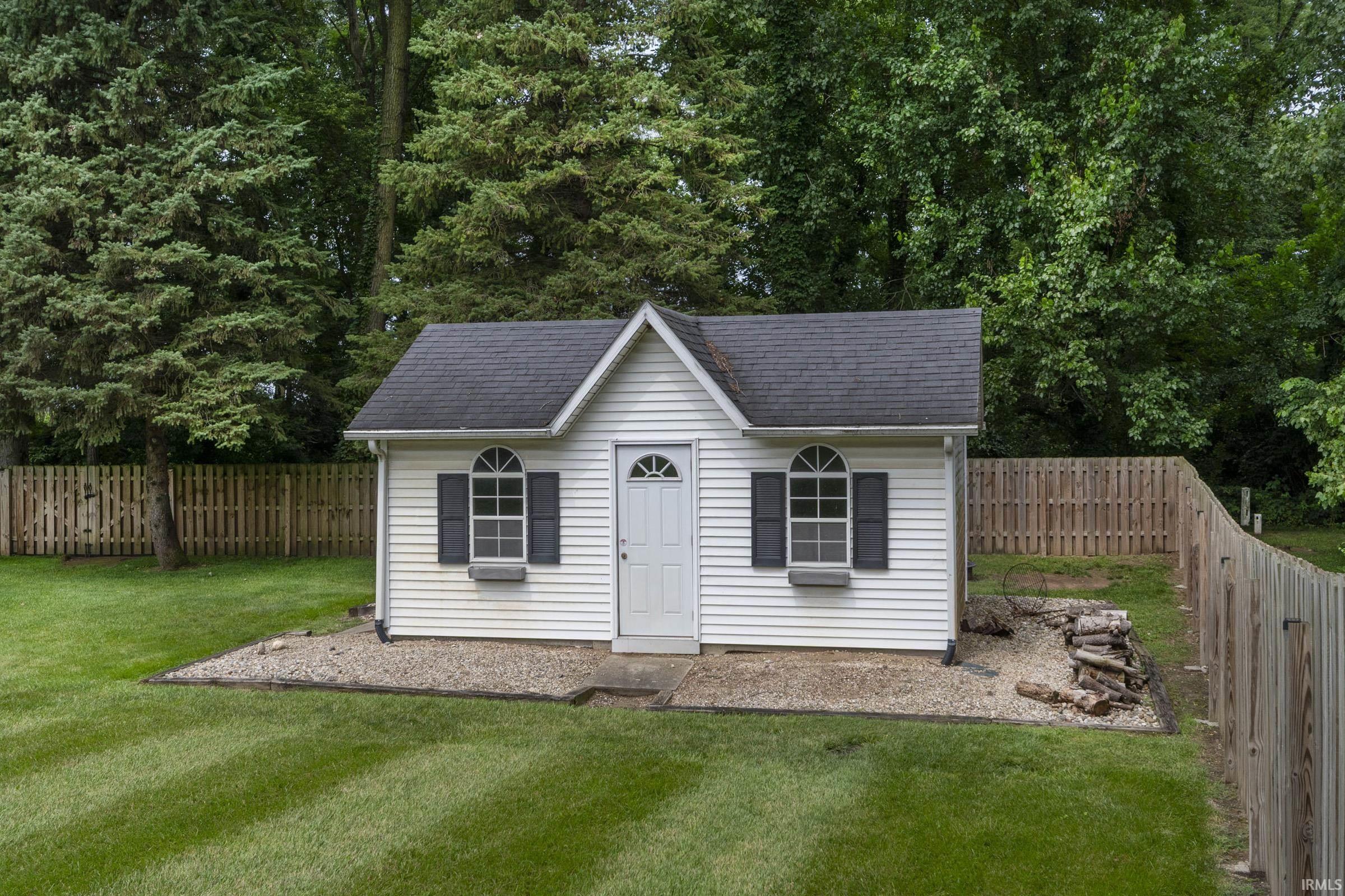 55543 Willowbend Boulevard Bristol IN 46507