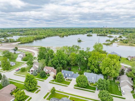 1728 Lakewood Drive Fort Wayne IN 46819