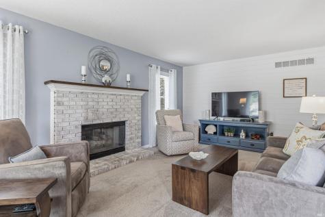 1728 Lakewood Drive Fort Wayne IN 46819