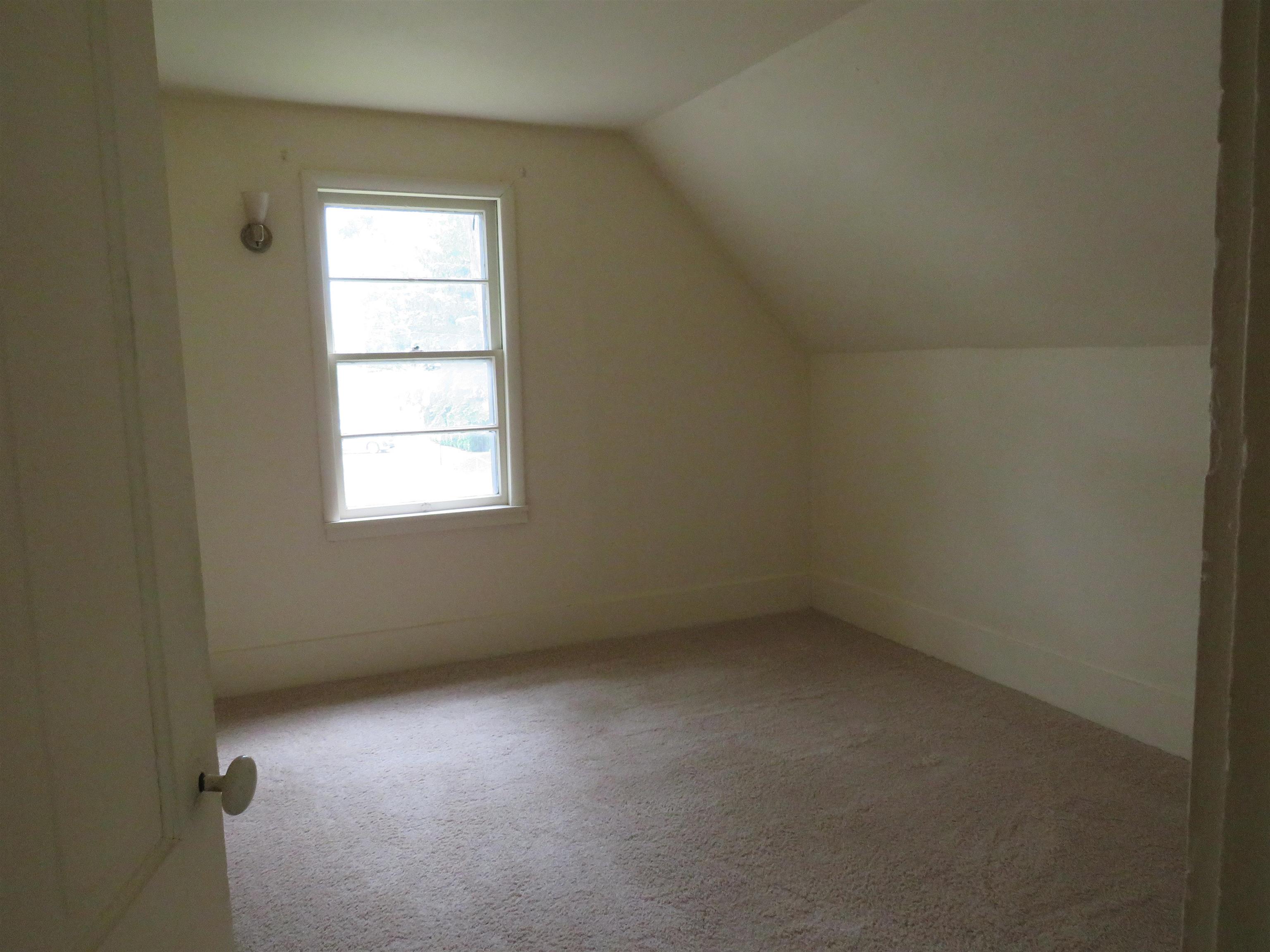 458 N Clark Street Nappanee IN 46550