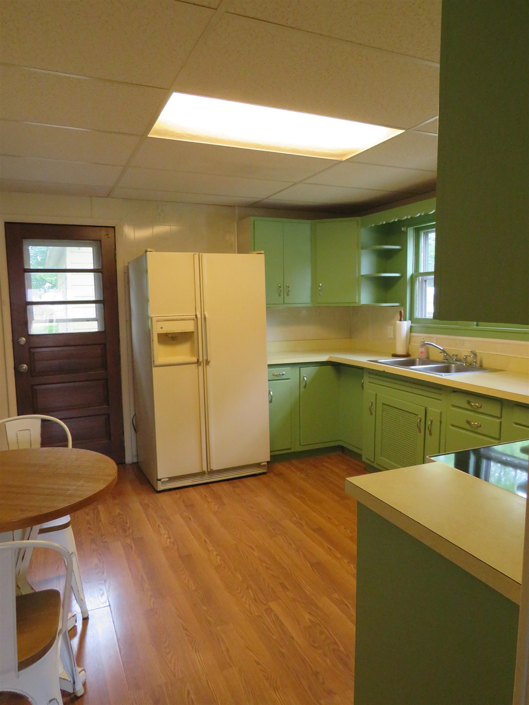458 N Clark Street Nappanee IN 46550