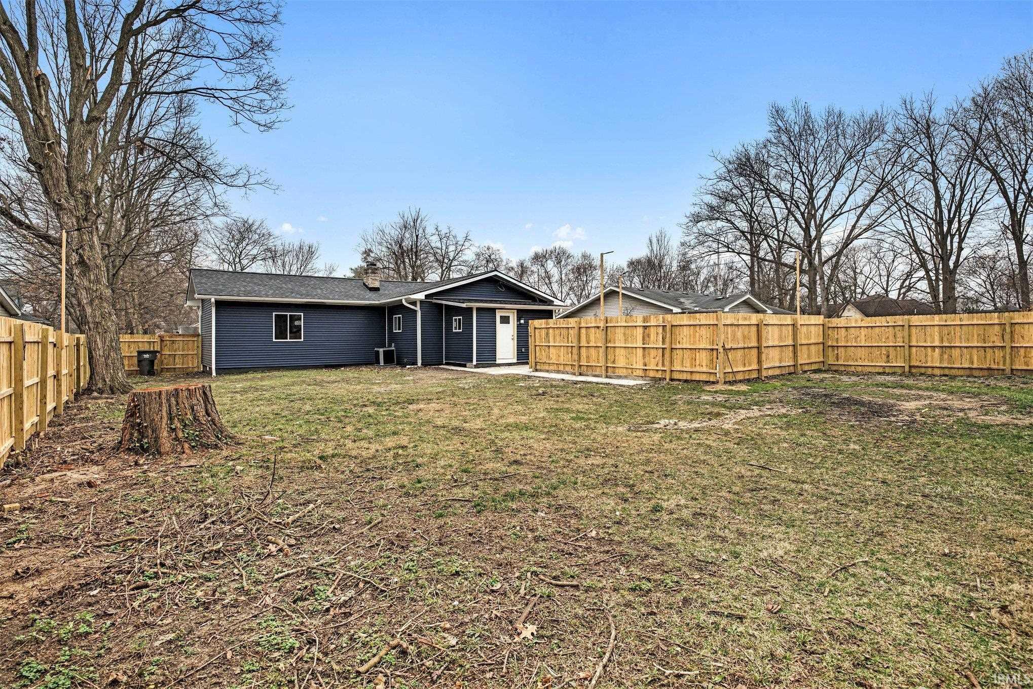 916 W Blaine Avenue Elkhart IN 46516