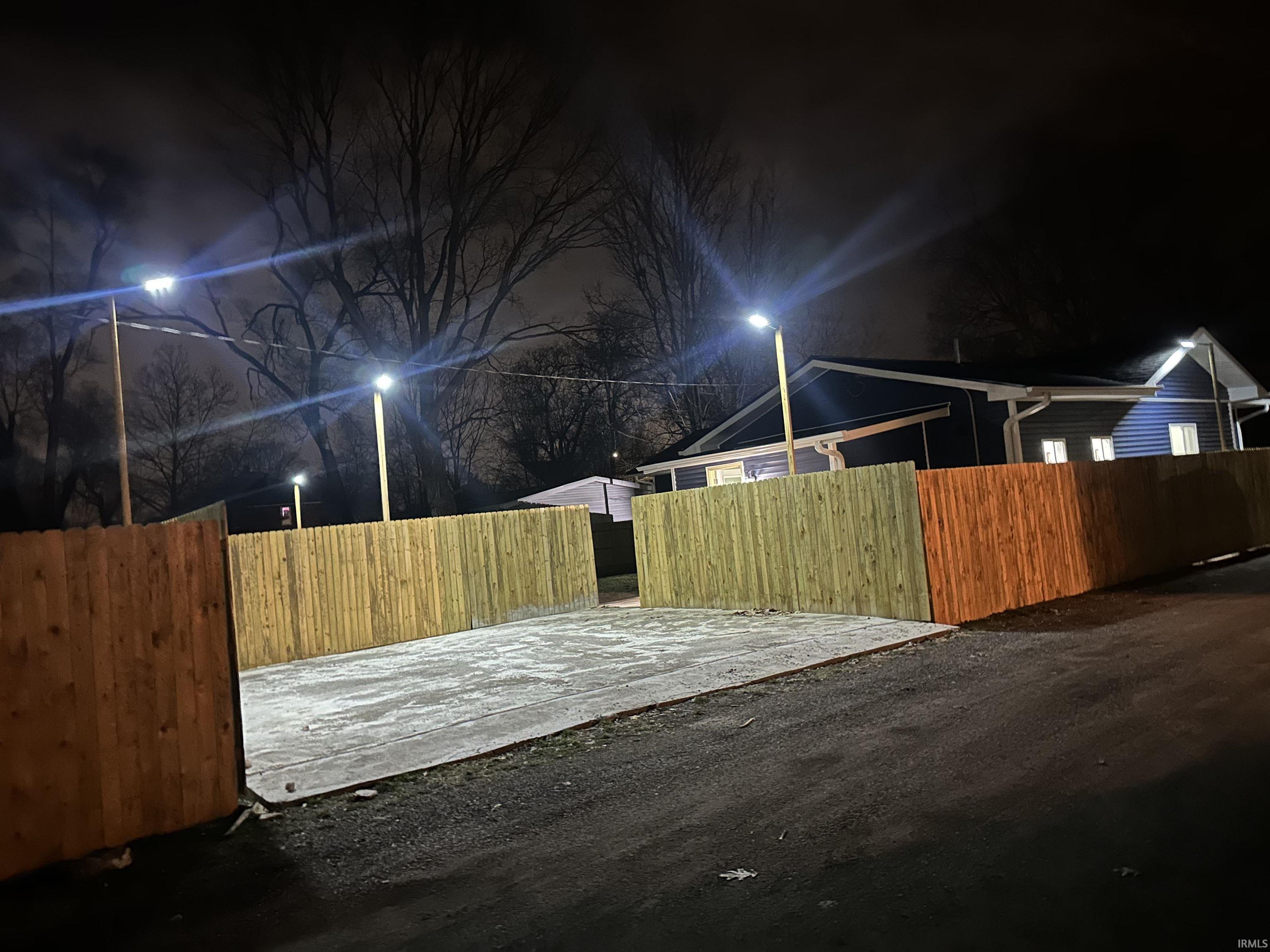 916 W Blaine Avenue Elkhart IN 46516