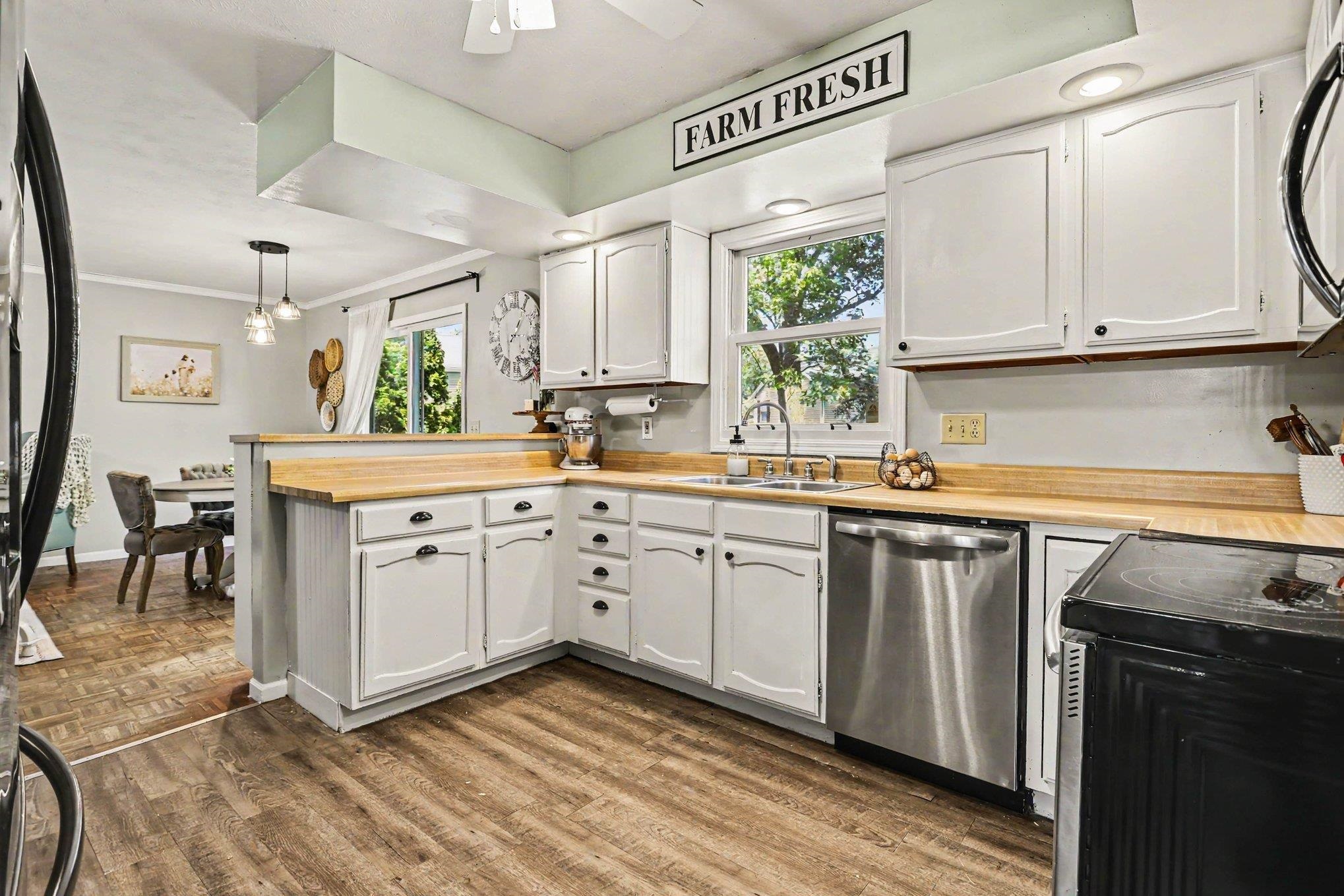 1802 Cross Creek Drive South Bend IN 46628
