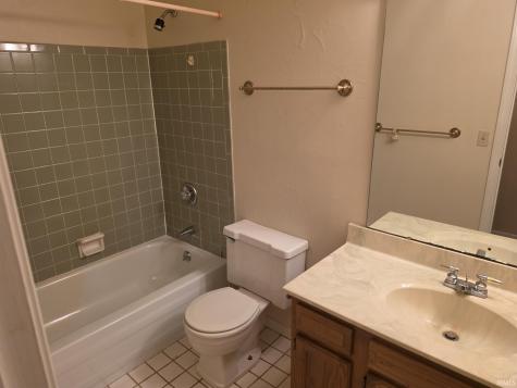 2925 E Bronswood Drive Logansport IN 46947