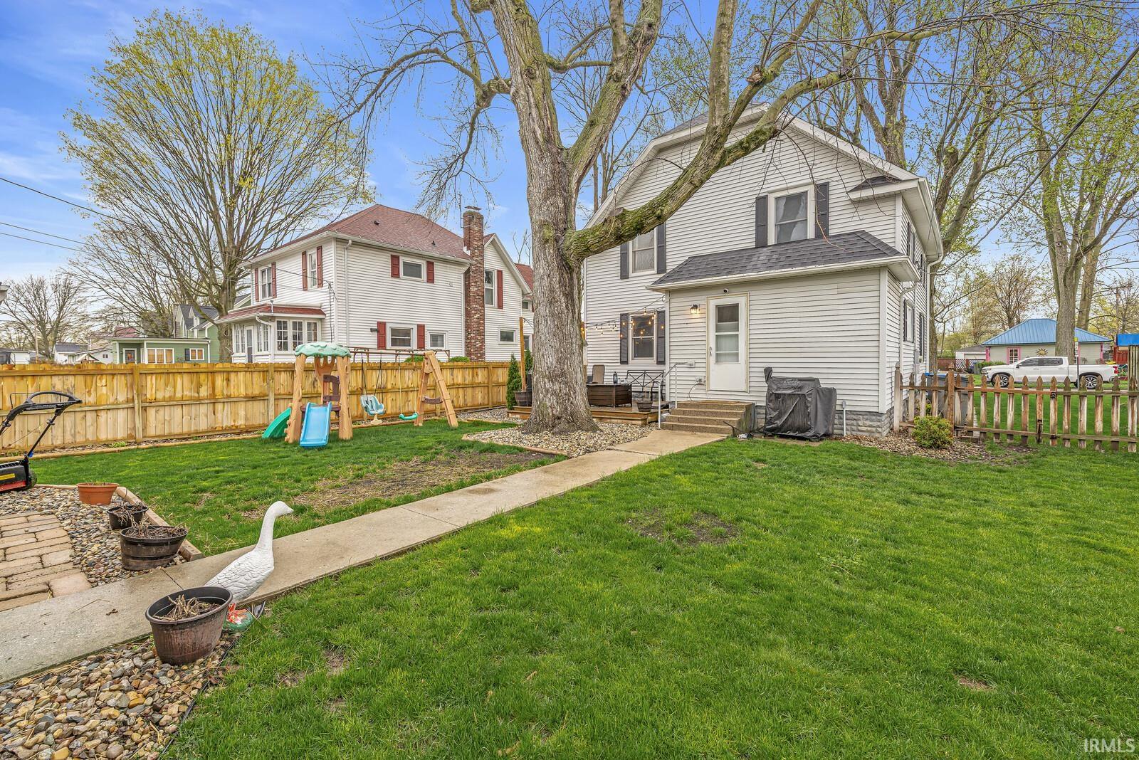 403 E Centennial Street Nappanee IN 46550