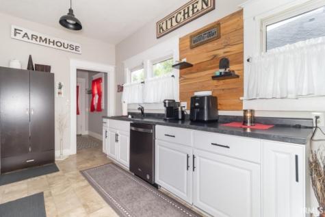 453 N Washington Street Knightstown IN 46148