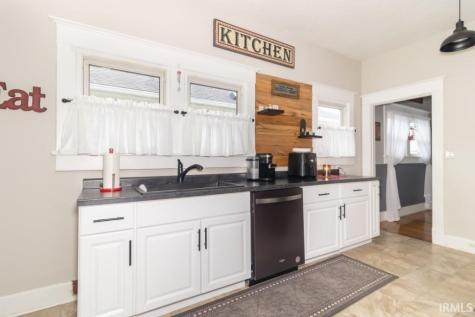 453 N Washington Street Knightstown IN 46148