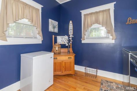 453 N Washington Street Knightstown IN 46148