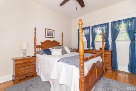 453 N Washington Street Knightstown IN 46148