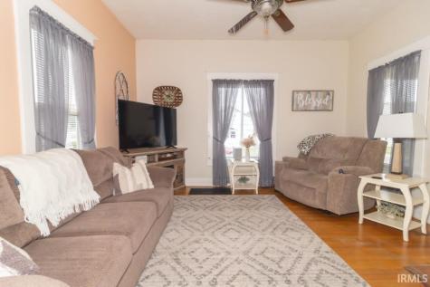 453 N Washington Street Knightstown IN 46148