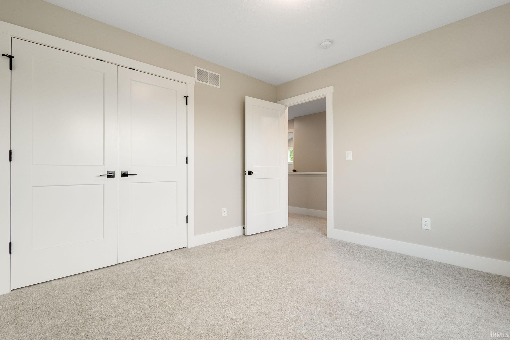 52520 East Trail South Bend IN 46628