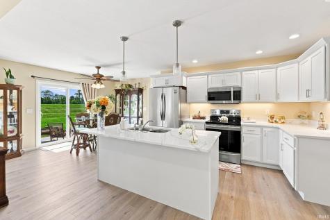2633 E Lilly Court Warsaw IN 46582