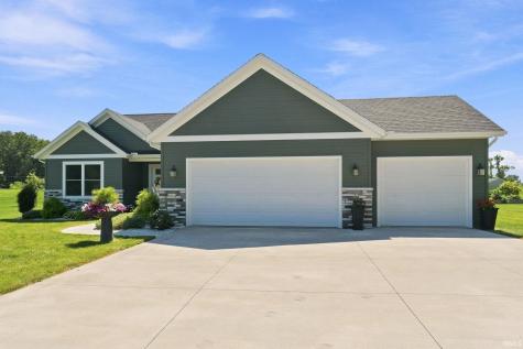 2633 E Lilly Court Warsaw IN 46582