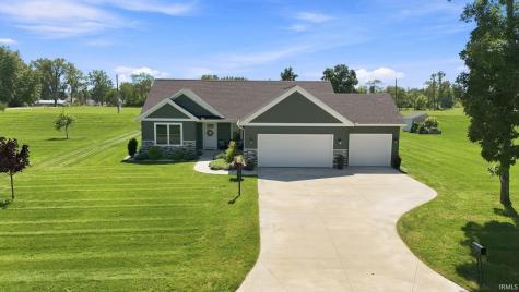 2633 E Lilly Court Warsaw IN 46582