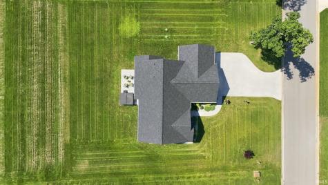 2633 E Lilly Court Warsaw IN 46582
