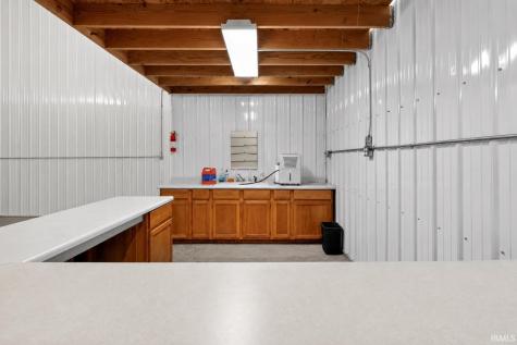 7453 S 500 W Rossville IN 46065