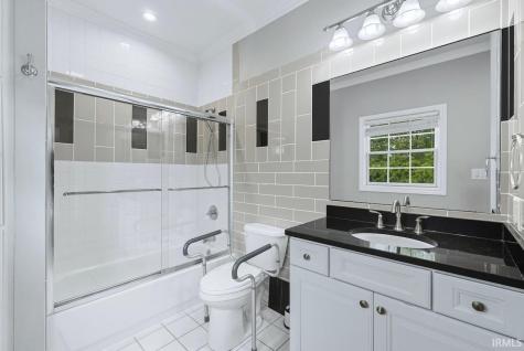 7105 W St Andrews Avenue Yorktown IN 47396
