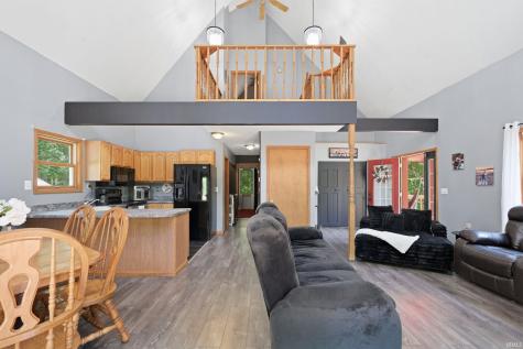 11099 Bushy Road Metamora IN 47030