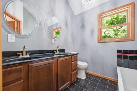 11099 Bushy Road Metamora IN 47030